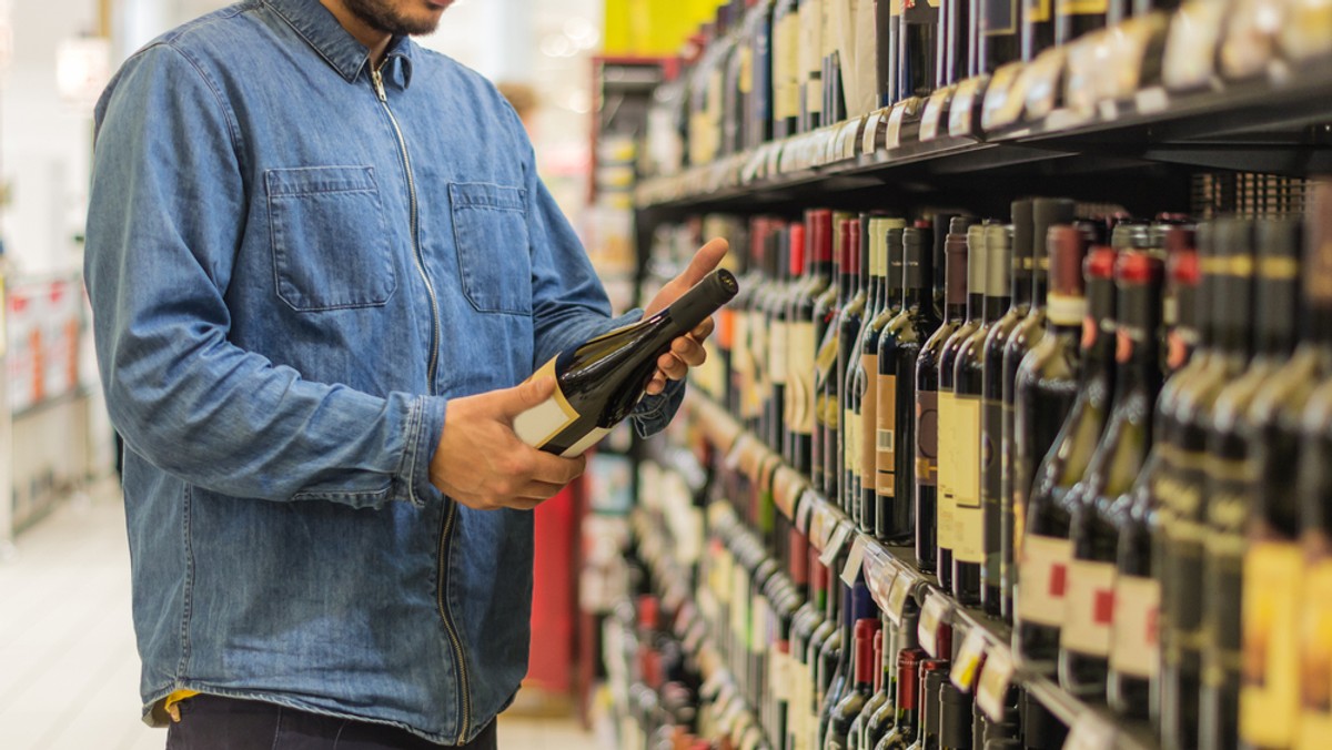 Będzie nocny zakaz sprzedaży alkoholu w Warszawie? Zbierają podpisy