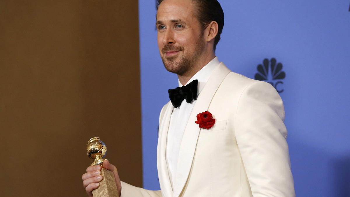 Ryan Gosling holds his award during the 74th Annual Golden Globe Awards in Beverly Hills