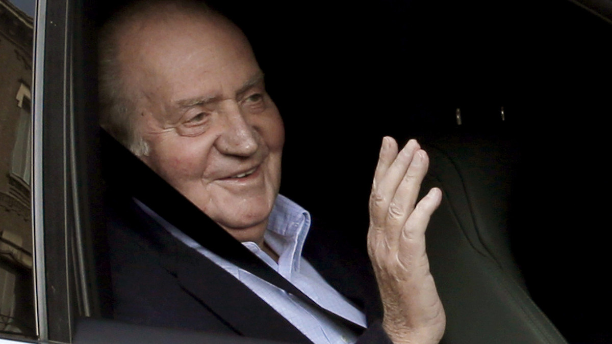 Hiszpańska Rodzina Królewska przeżywa kryzys. Jak czytamy w "Newsweeku" Juan Carlos został wplątany w kolejny skandal. Jego najmłodsza córka będzie zeznawać w procesie swojego męża. Coraz częściej słyszy się, że król może abdykować.
