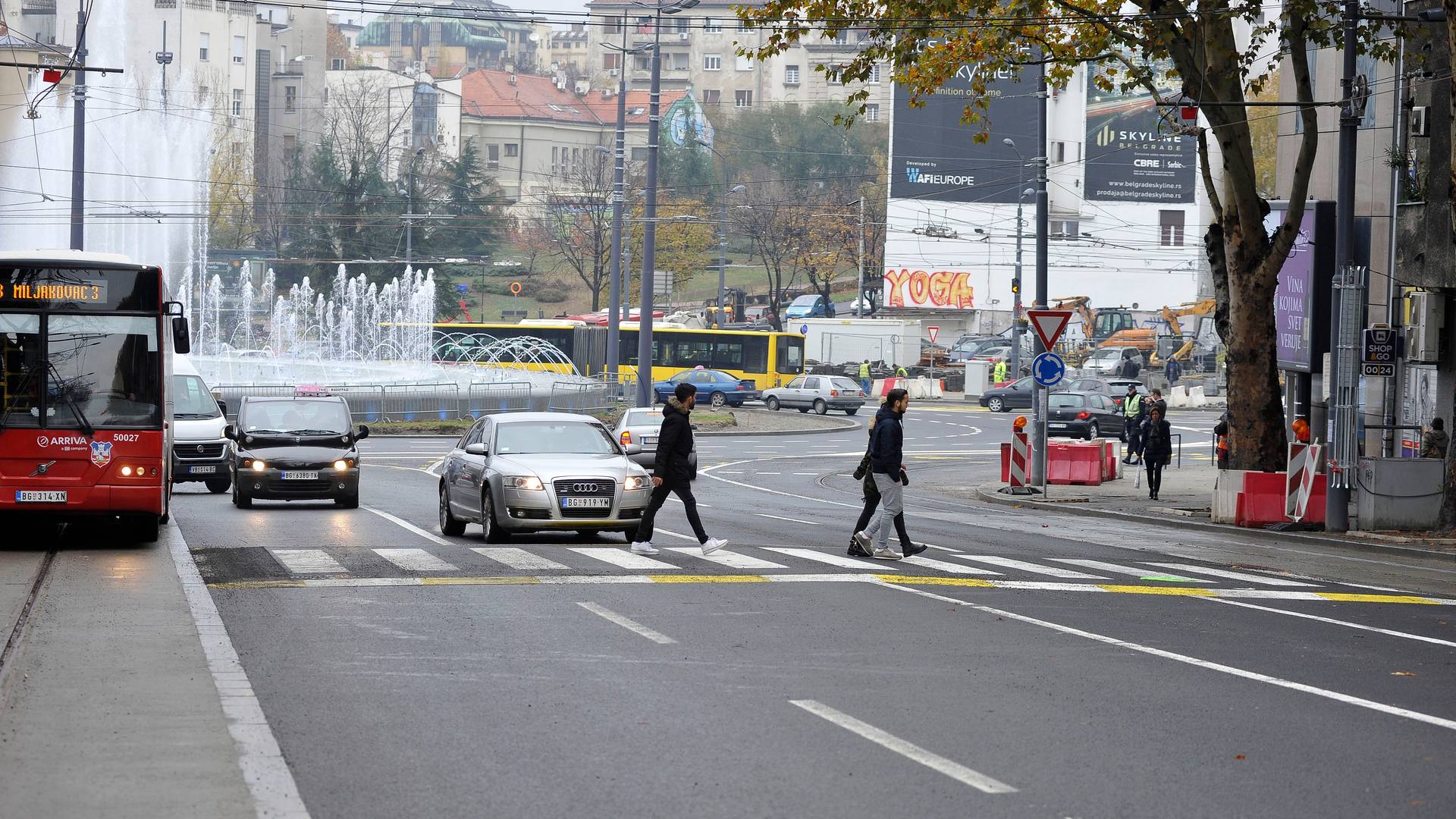 Kružni tok na Slaviji je noćna mora za vozače