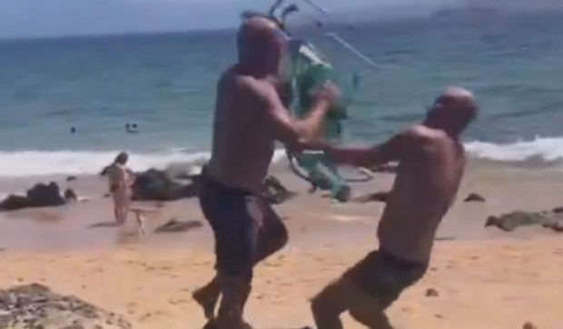 Američki političar se potukao na plaži 