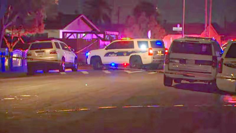 Rendőrök Császár Zsolt meggyilkolásának helyszínén / Fotó: Youtube - Phoenix TV