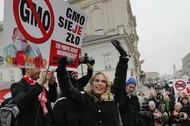 Protest przeciwko GMO Doda Pałac Prezydencki