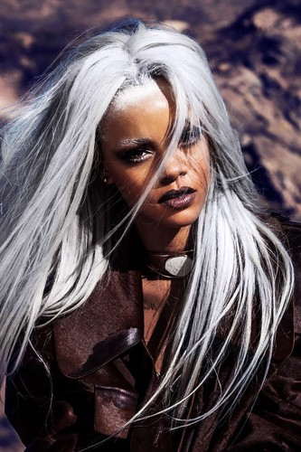 Rihanna na zdjęciach z sesji dla 'Tush Magazine'