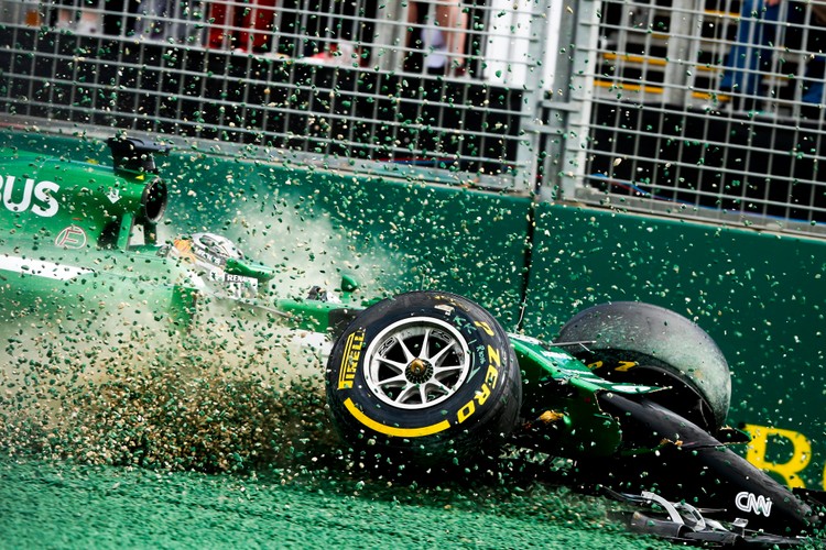 Kamui Kobayashi rozbił bolid tuż po starcie GP Australii