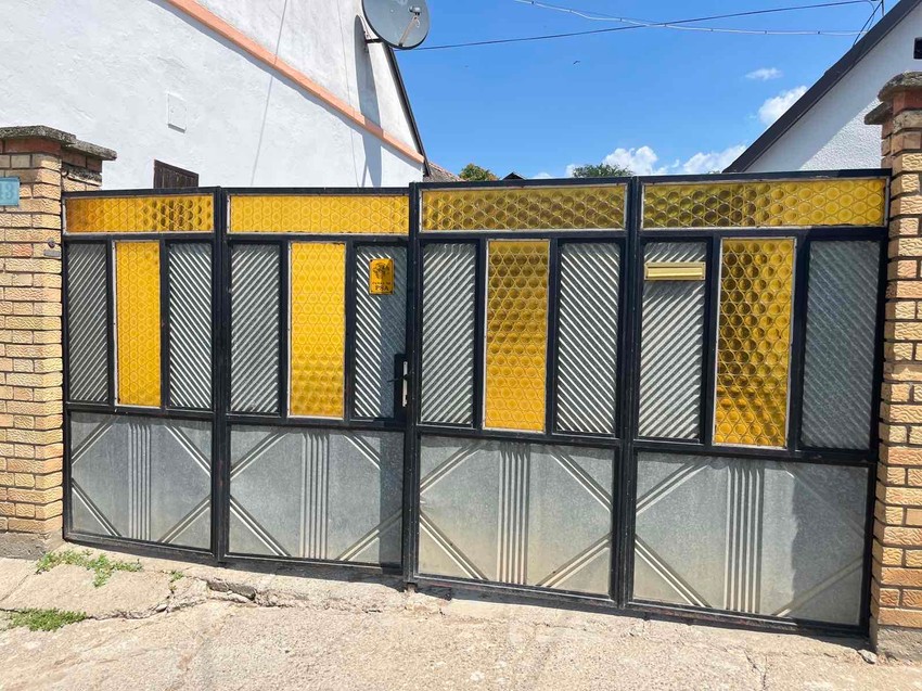 Kuća u kojoj su psi ubili ženu na Fruškoj gori