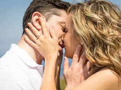 Wciąż za mało! Tak całują i myślą o całowaniu Polacy