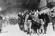 Deportacja ostatnich mieszkańców z płonącego getta, Warszawa, kwiecień 1943 r.