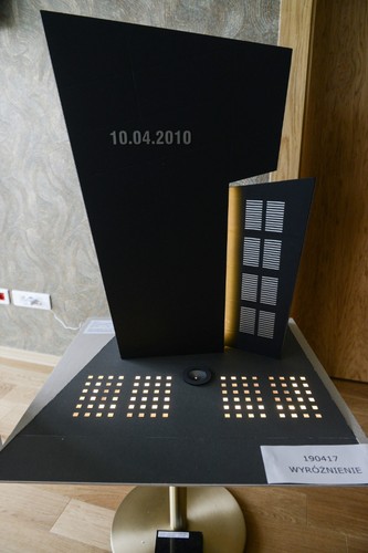 Projekt pomnika L.Kaczyńskiego