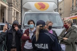 Margot oskarżona o zniszczenie mienia fundacji pro-life