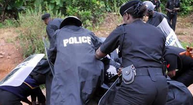 Illustrative Photo of a group of Nigerian Police officers (Bukchris)