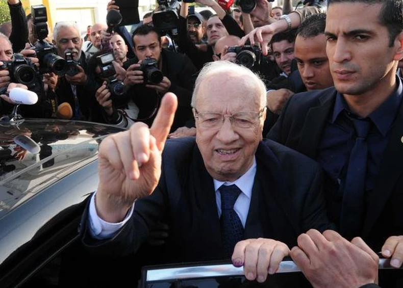 Favorit - Beži Kaid Esebsi