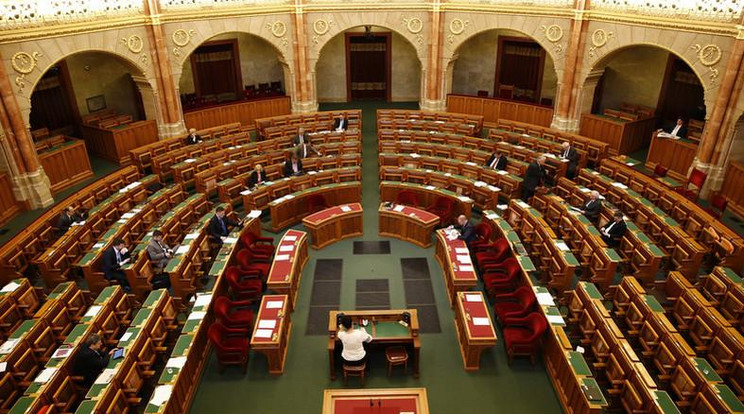 Az Országgyűlés öt törvényjavaslatról tárgyal a keddi ülésnapján. /Fotó: MTI-Szigetváry Zsolt