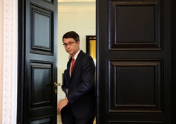 Obostrzenia dłużej niż do 9 kwietnia? Rząd nie wyklucza