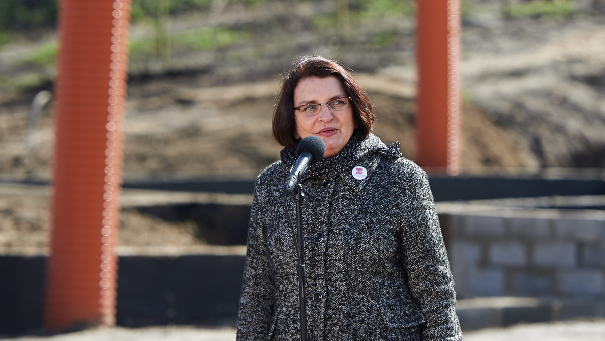 Małgorzata Rybicka, wdowa po pośle Arkadiuszu Rybickim, który zginął w katastrofie smoleńskiej, zwróciła się do prokuratora generalnego Zbigniewa Ziobry o cofnięcie decyzji prokuratury o ekshumacji ciała jej męża.