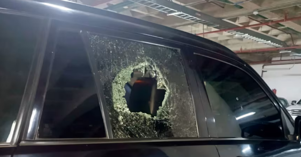 Zamach na prezydenta Ekwadoru? Samochód ostrzelany i obrzucany kamieniami przez 500 osób