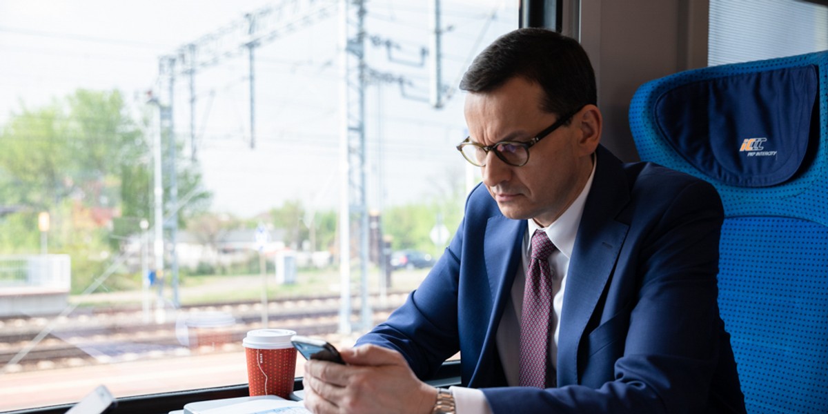 Rząd wróci do pomysłu podatku handlowego. -  Wyrok Sądu UE w sprawie podatku od sprzedaży detalicznej jest dla Polski bardzo korzystny - mówił premier Morawiecki. Tymczasem spółki handlowe na GPW zaliczają spadki.