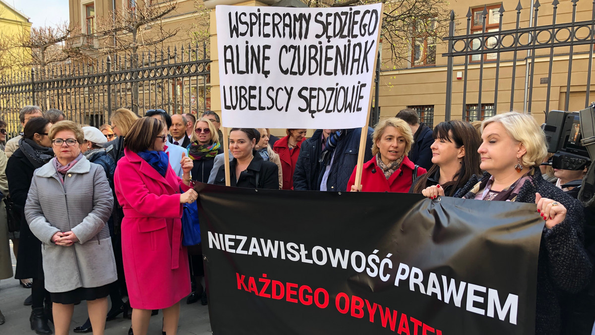 Lublin: sędziowie stanęli w obronie ukaranej sędzi Aliny Czubieniak