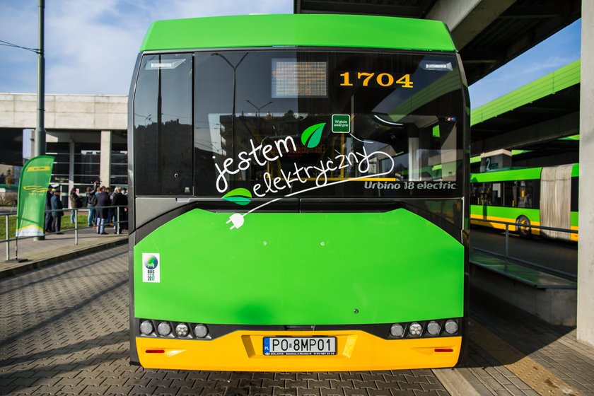 Autobus elektryczne już wożą pasażerów