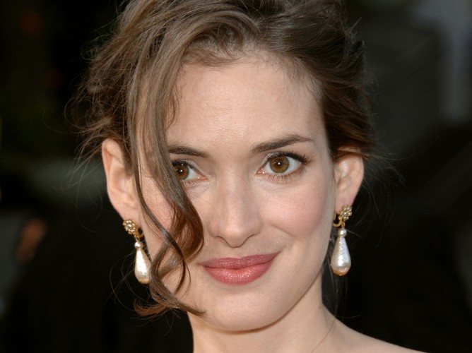 Po Winonie Ryder spodziewaliśmy się czegoś więcej, niż błyskotliwego stwierdzenia, że najlepiej się czuje, gdy jest szczęśliwa... Niebywałe!