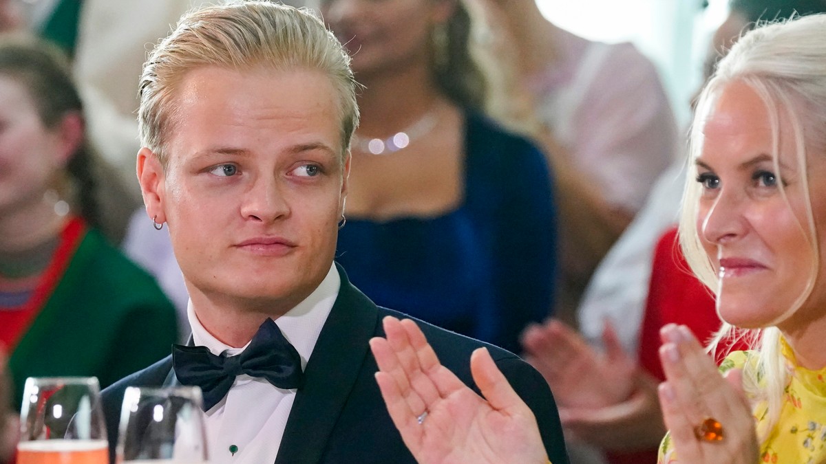 Marijus Borg Hojbi i njegova majka Mete-Marit, princeza od Norveške