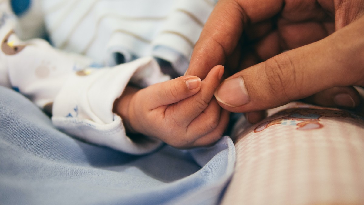 Te imiona najczęściej nadajemy swoim dzieciom. Które wybieramy najrzadziej? 