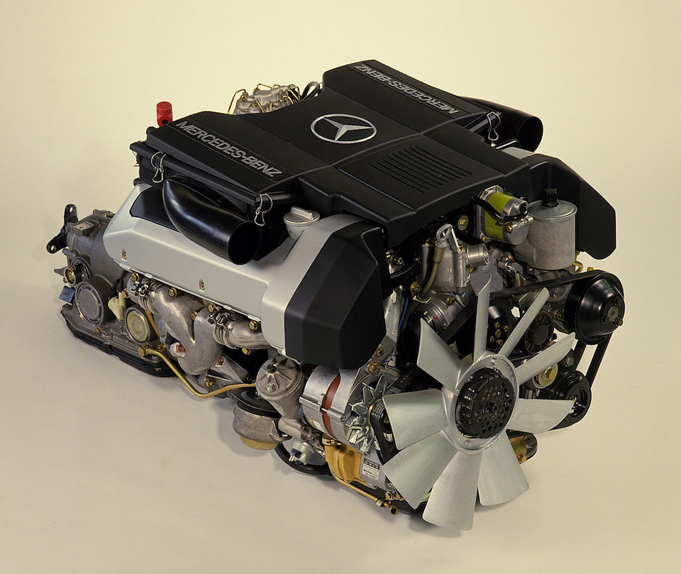 V8 двигатель mercedes