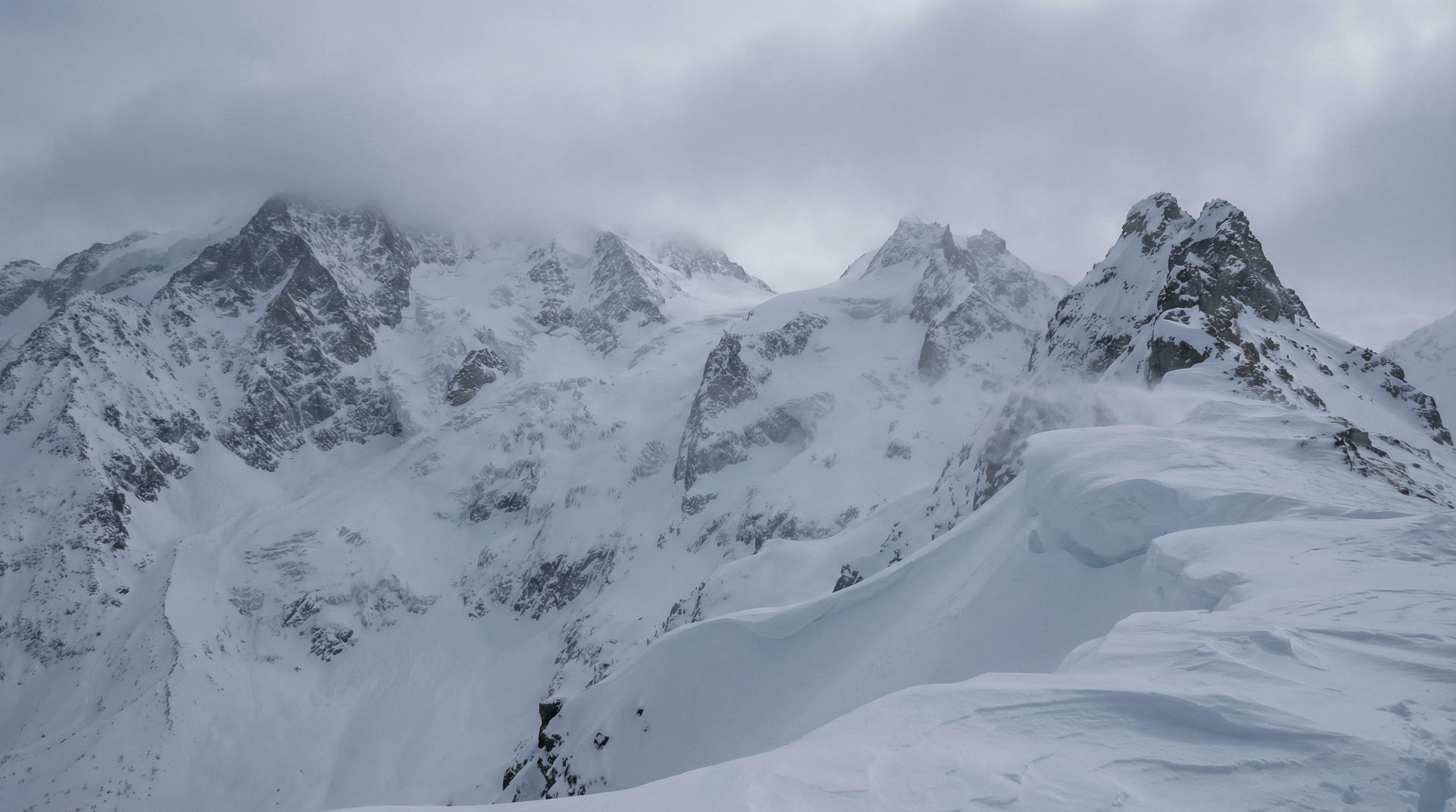 De grandes avalanches menacent les infrastructures alpines dès ce soir à 20 heures