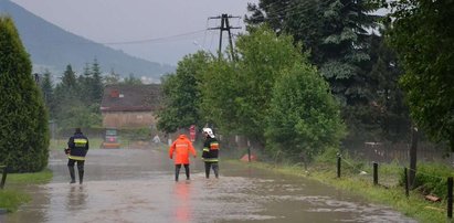 Zerwane mosty i podmyte drogi. Ulewy przeszły przez Polskę