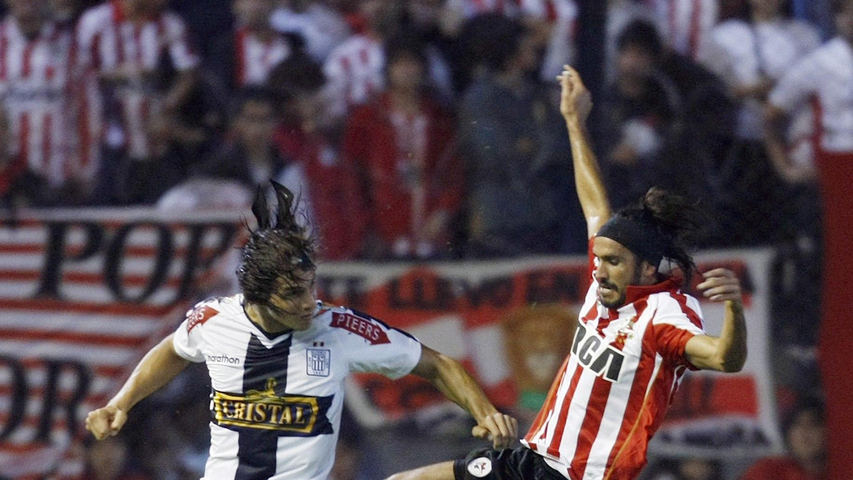 Tego lata Sunderland działa aktywnie na rynku transferowym. Ostatnim nabytkiem angielskiego klubu jest reprezentant Argentyny Marcos Angeleri, który ostatnio grał w Estudiantes De La Plata. Z nowym klubem podpisał 3-letni kontrakt.