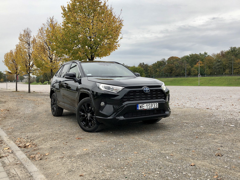 Toyota RAV4 2.5 Hybrid AWD Black Edition by JBL