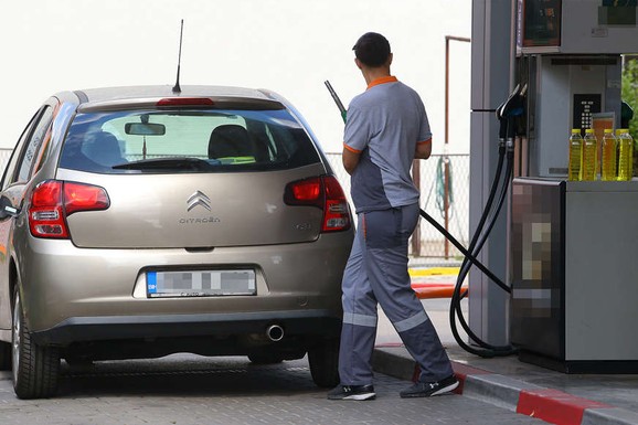 Pet centi manje po litru: Austrija obara porez na benzin i dizel