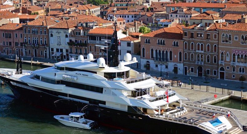 Antigua wants to quickly auction off an 'abandoned' superyacht linked to a Russian oligarch after it ran up a $500,000 bill for fuel and food.VWPICS/Nano Calvo/Universal Images Group/Getty Images