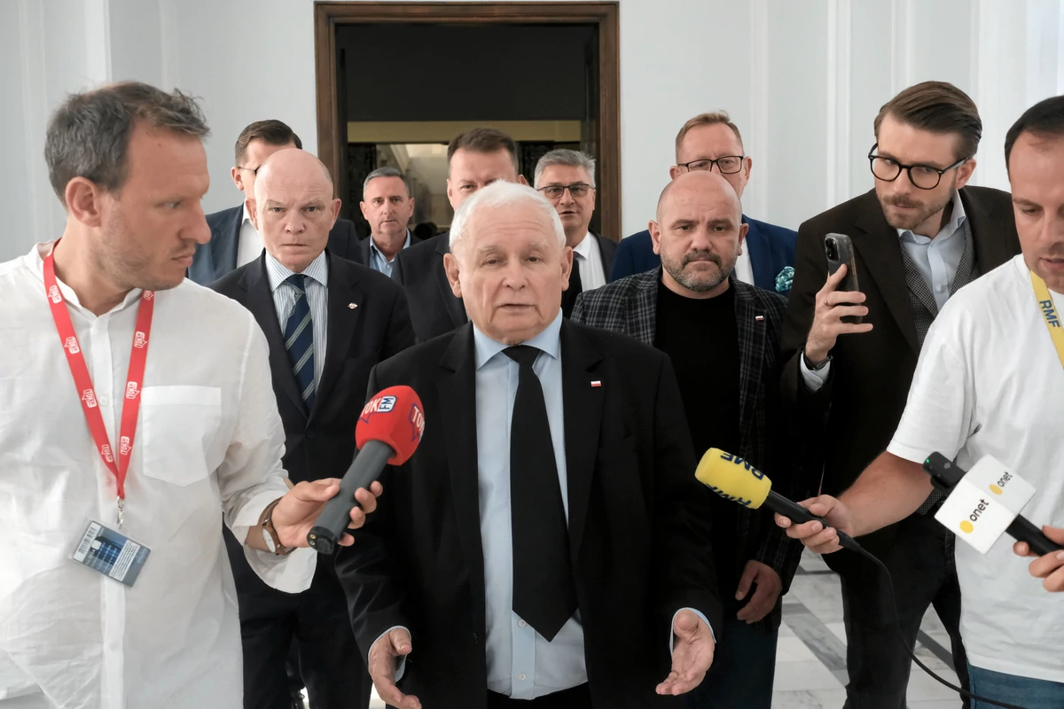  Kaczyński szykuje wielkie porządki w PiS. Ucierpią Szydło i Macierewicz