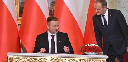 Zabawna wpadka ministra Nitrasa podczas zaprzysiężenia. Na pomoc ruszył Donald Tusk