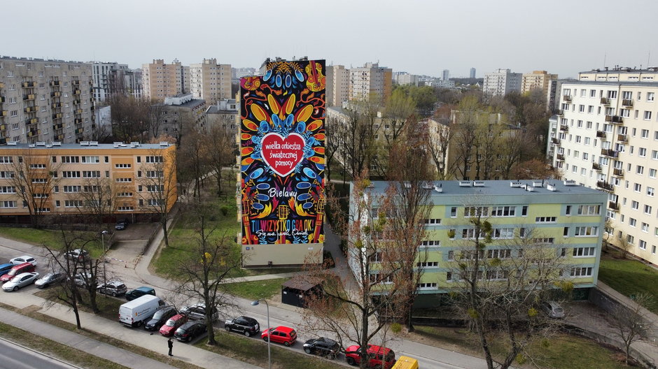 Na Bielanach odsłonięto mural WOŚP. Jego projekt wykonał sam Jurek Owsiak