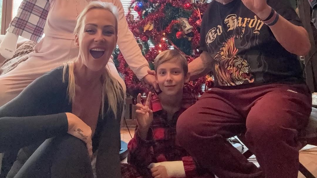 Zuzana Belohorcová s rodičmi a deťmi.