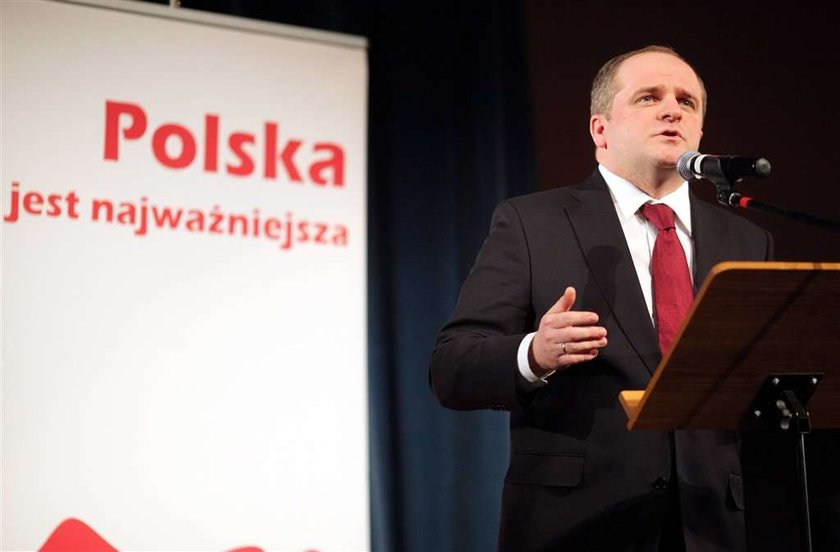 Europoseł: Nie sikałem na posła! Skandal obyczajowy w PJN?