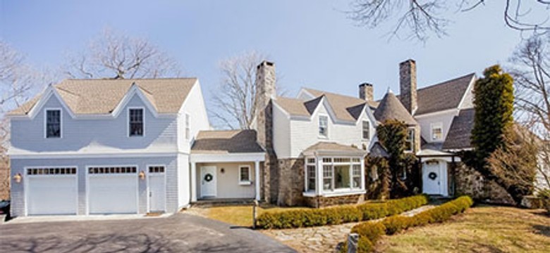 Rynek nieruchomości. Najbogatsi mogliby wykupić całe miasta