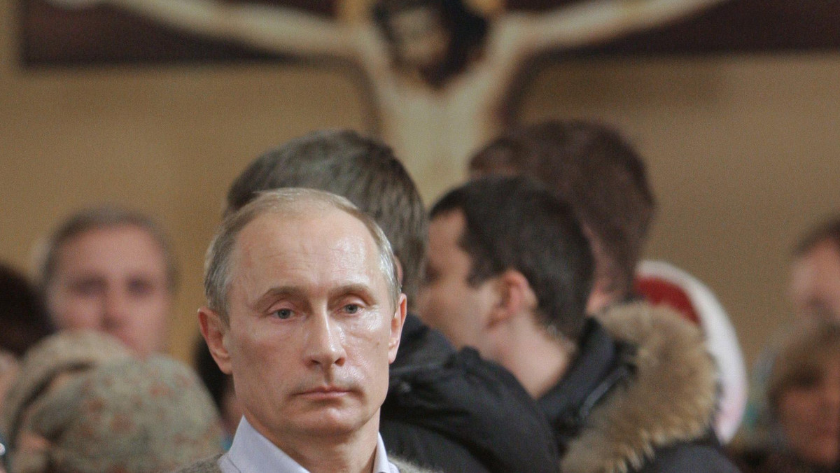 Premier Rosji Władimir Putin przyznał, że samowolna biurokracja i łapówkarstwo to dwa odwieczne problemy Rosji. Jak pisze newsru.com, swoją myśl zilustrował starą "czekistowską" anegdotą.