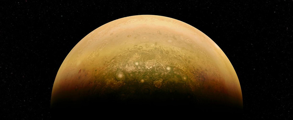 Jowisz w obiektywie Juno