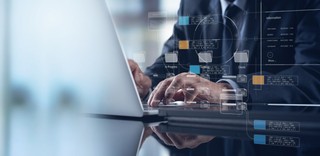 Czy przychody z projektowania i rozwoju technologii informatycznych mogą być opodatkowane w formie ryczałtu ewidencjonowanego?