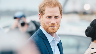 Zmiany w profilu księcia Harry'ego na stronie internetowej rodziny królewskiej. Pałac krytykowany