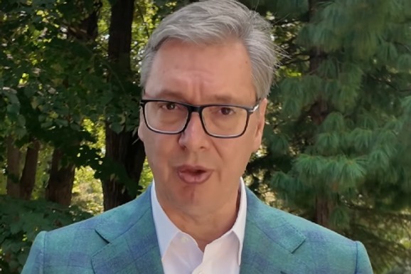 "AKO TAKO UBEDLJIVO POBEĐUJETE, ZAŠTO NEĆETE DA RAZGOVARATE?" Vučić o pozivu na društveni dijalog: "Jasno pokazuju ljudima da bi stvarali haos"
