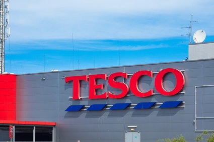 Jest chętny na pięć hipermarketów Tesco. To niemiecki gigant