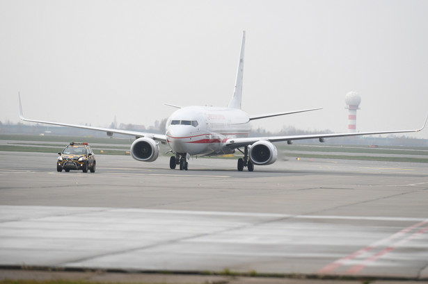 Boeing 737-800 w 1. Bazie Lotnictwa Transportowego w Warszawie