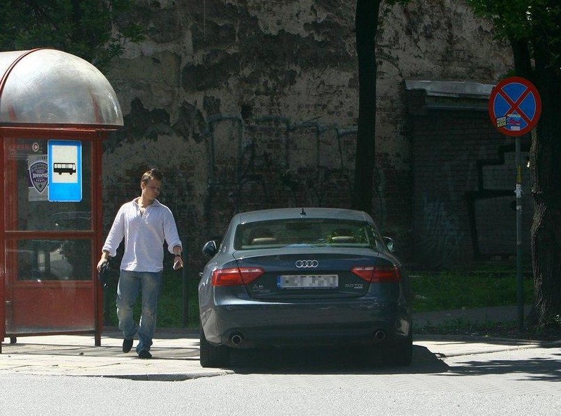 Marcin Hakiel nie zna znaków drogowych