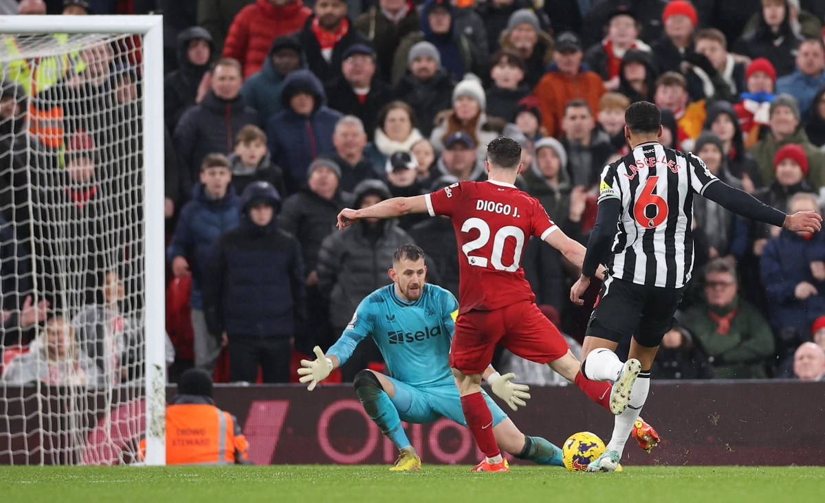  Sześć goli w meczu Liverpoolu z Newcastle. The Reds uciekają rywalom