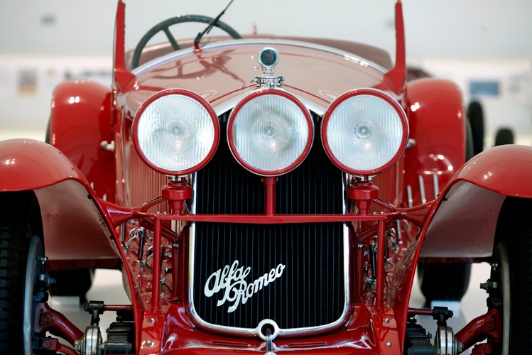 Alfa Romeo 8C 2300 pochodząca z 1932 roku. Ten model jest jednym z najlepszych, jakie wyprodukowała kiedykolwiek Alfa Romeo.