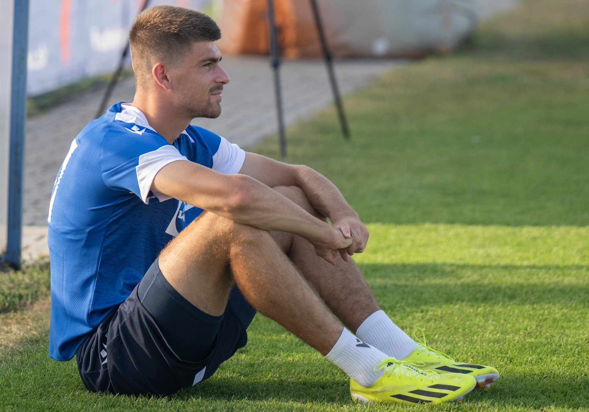 Novic futbalovej reprezentácie Samuel Kozlovský počas tréningu.